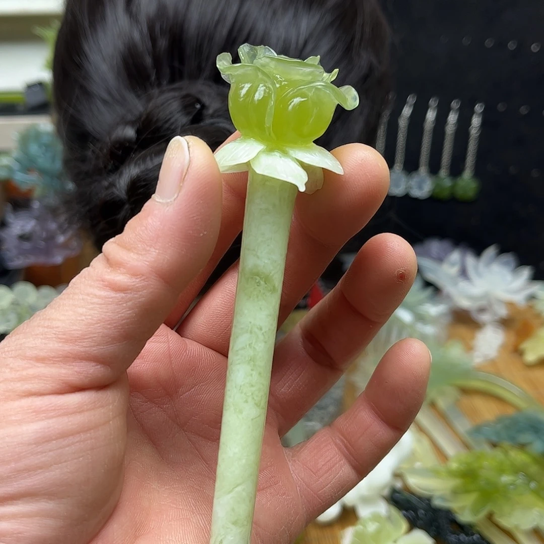 悦****非金属天然岫玉发簪