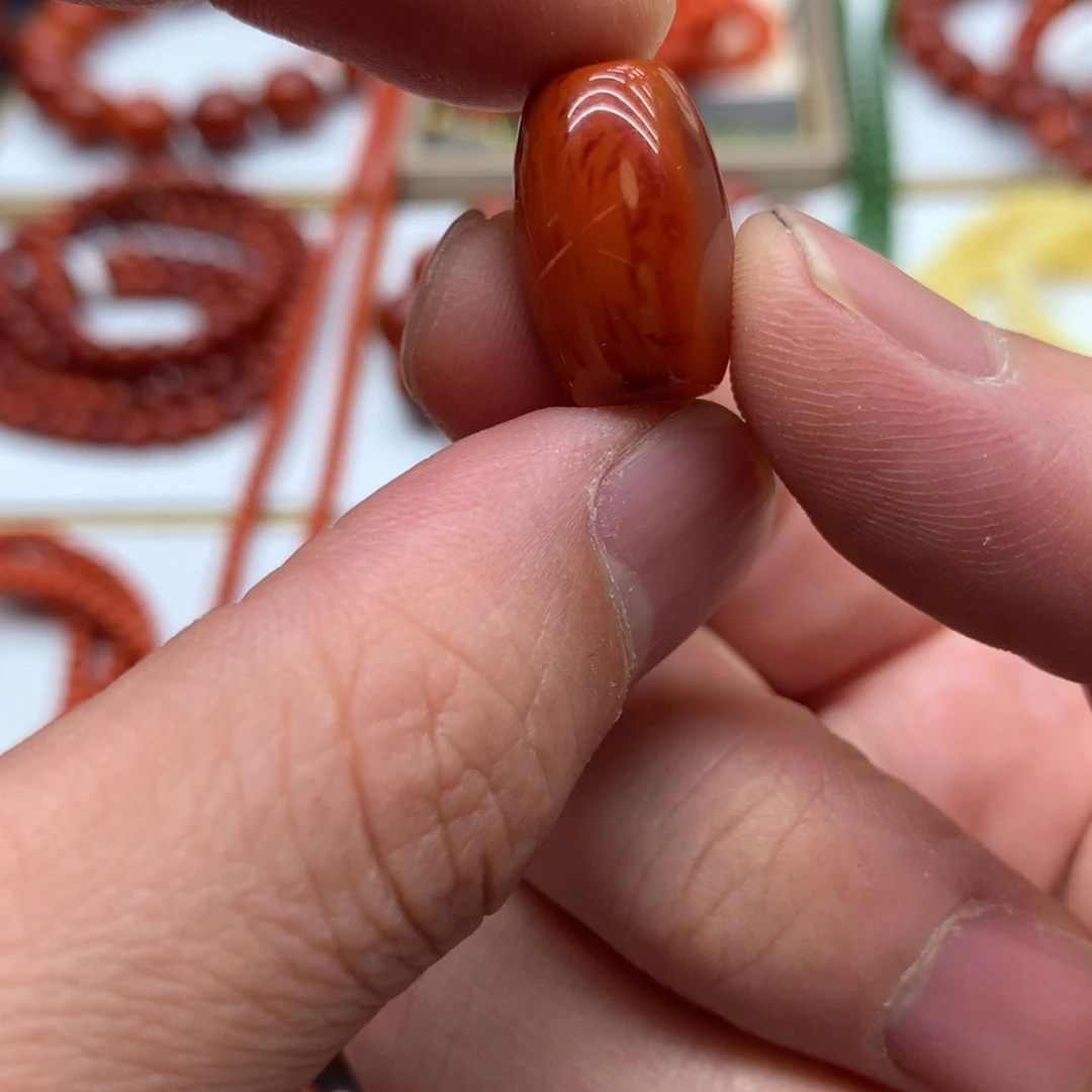 南红玛瑙配饰未镶嵌