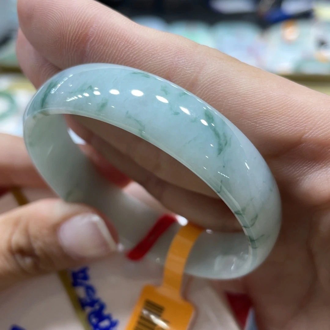 翡翠手镯未镶嵌53公主