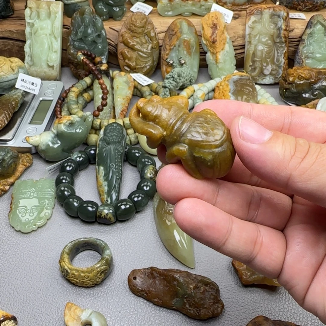 岫岩河磨玉（透闪石质玉）未镶嵌珠宝奇石
