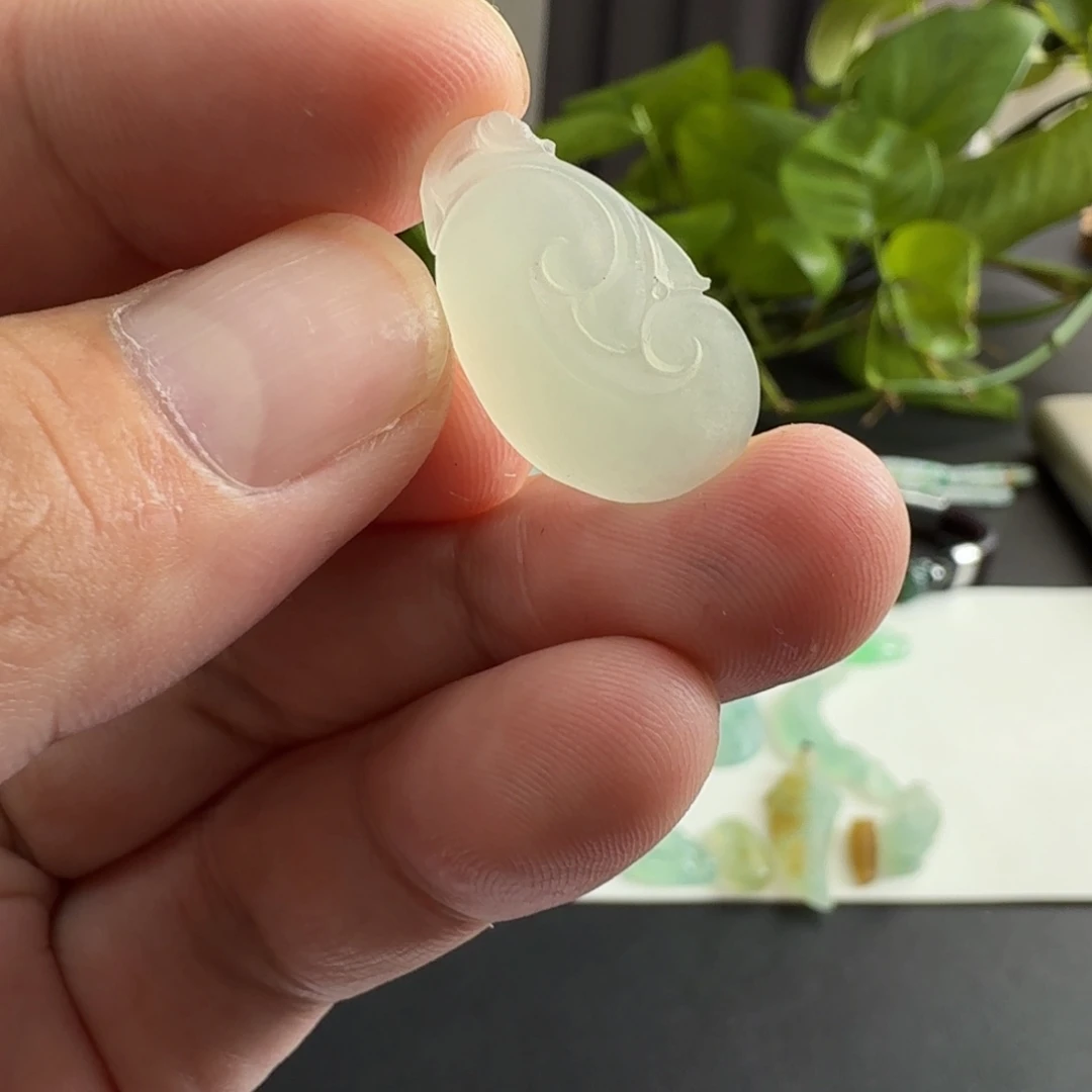 未镶嵌定制翡翠挂件