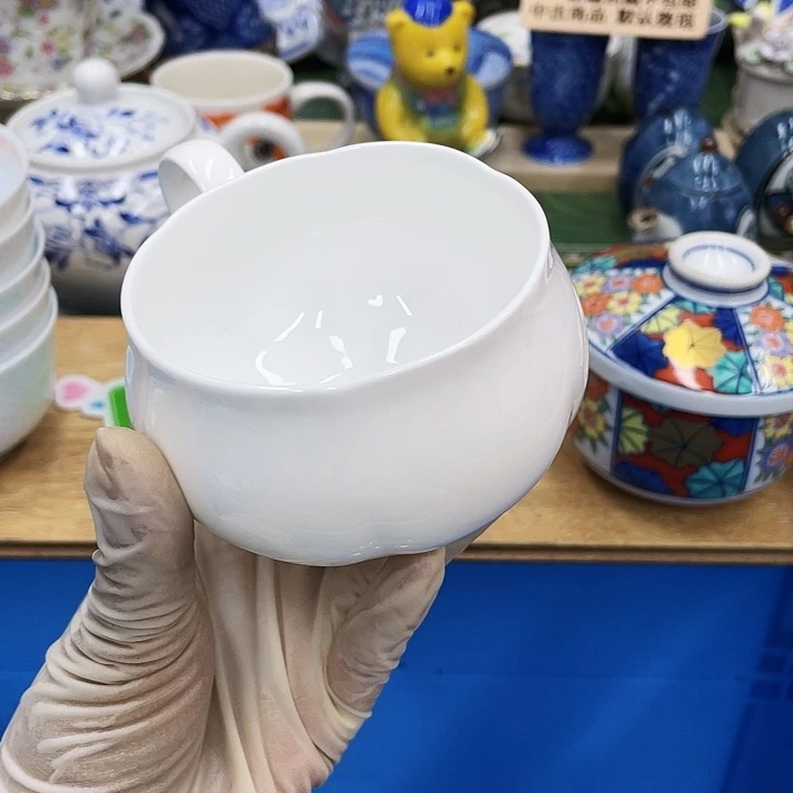 鹿屋家的美丽爱上瓷器吾****）