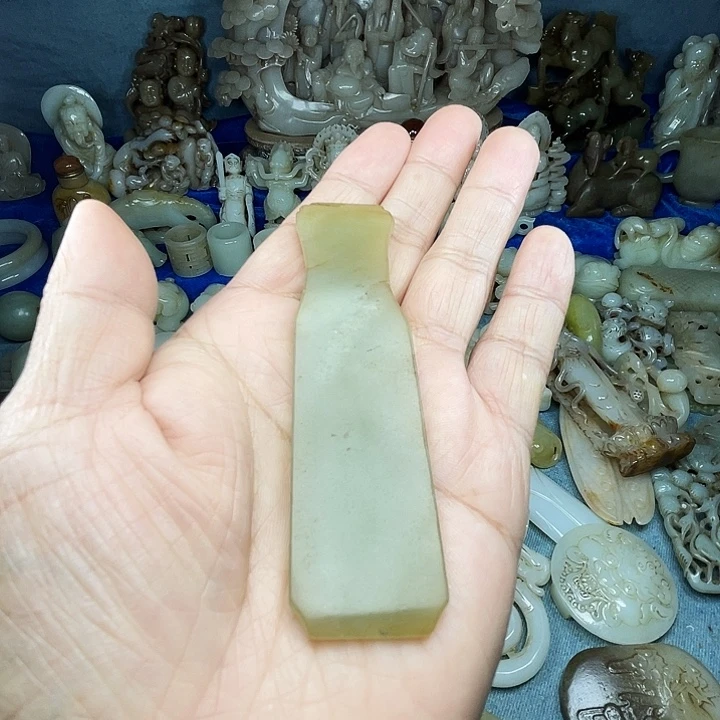 和田玉（青白玉）未镶嵌颈饰