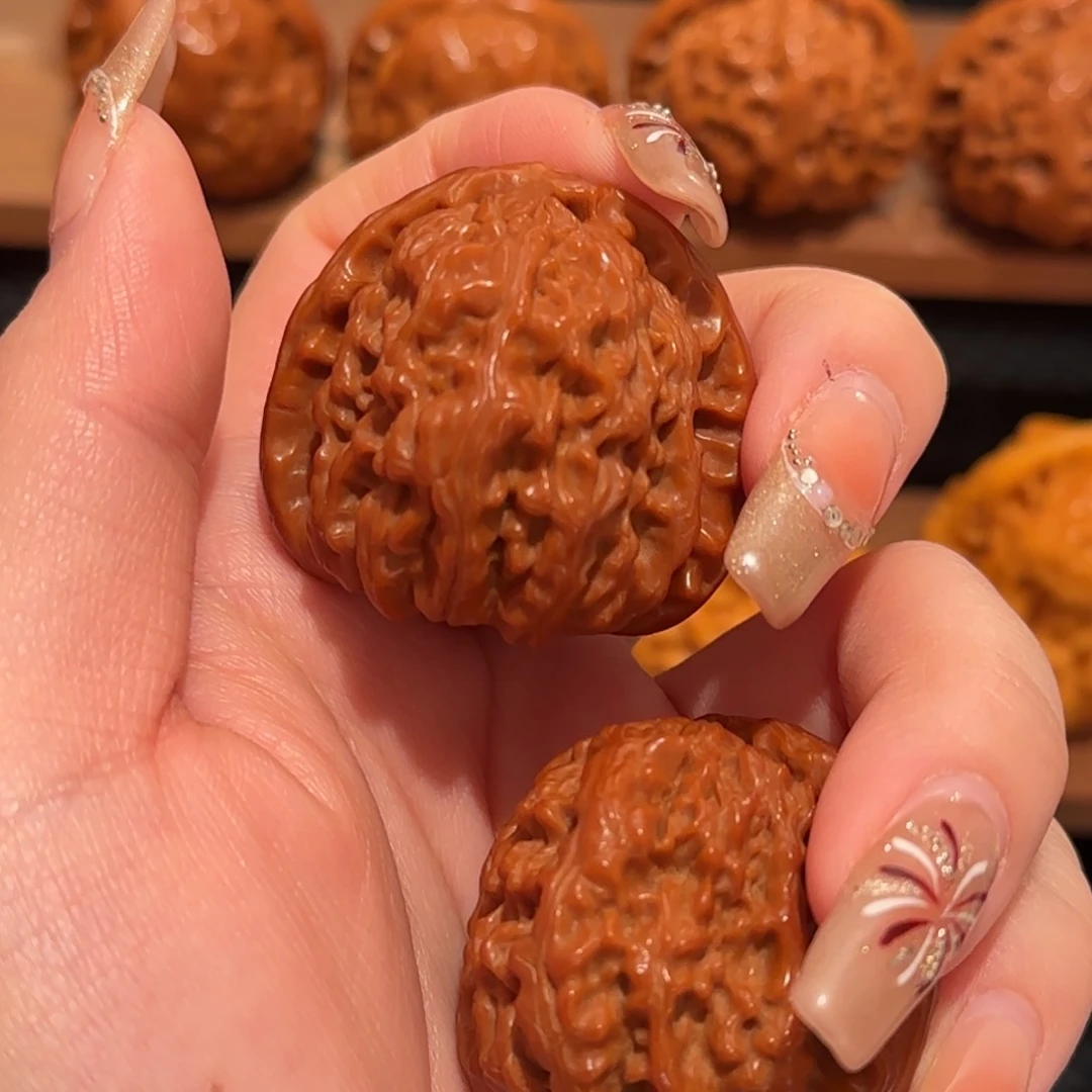 桃核吊坠遇***X白狮子38 精品1034