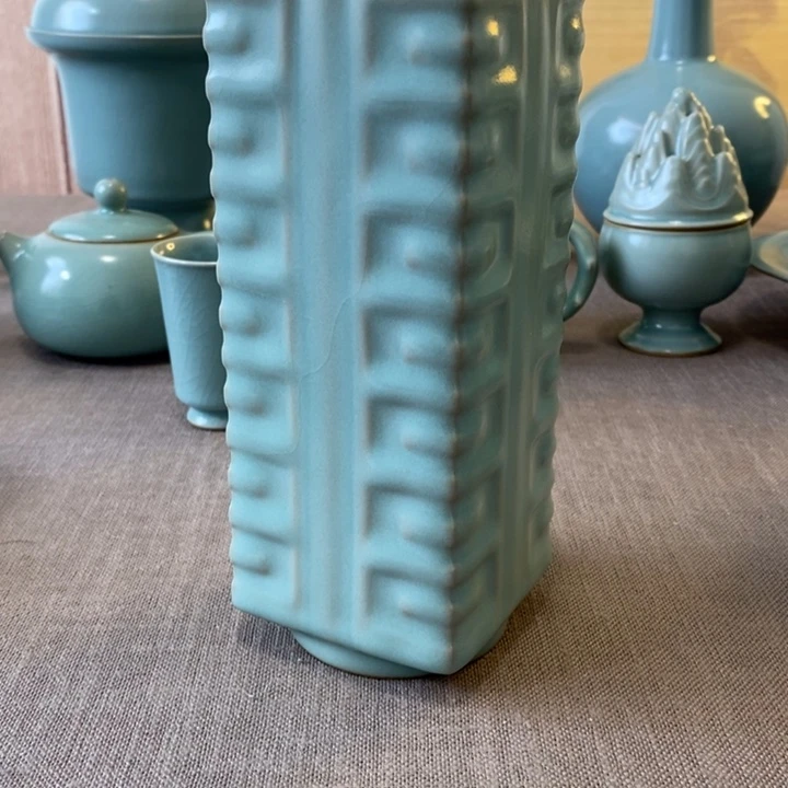 瓷片花瓶一一一一一一一