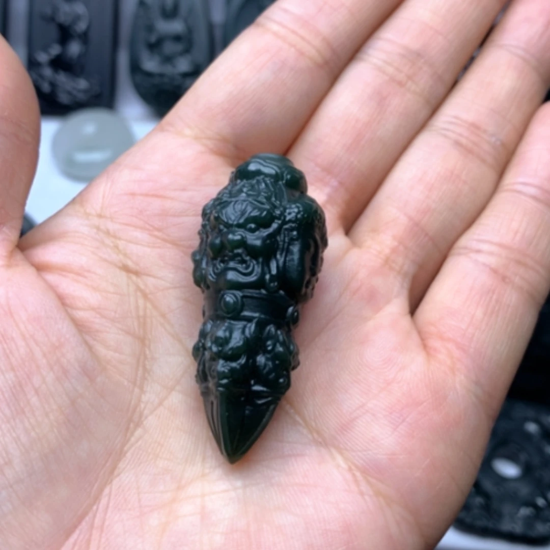 【闪购商品】和田玉颈饰未镶嵌双面雕刻