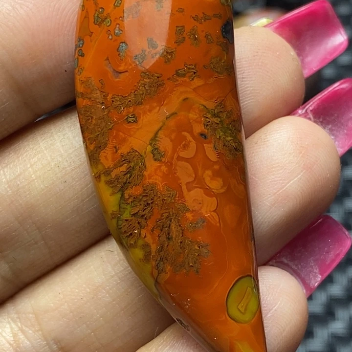 玛瑙/玉髓颈饰未镶嵌荷*