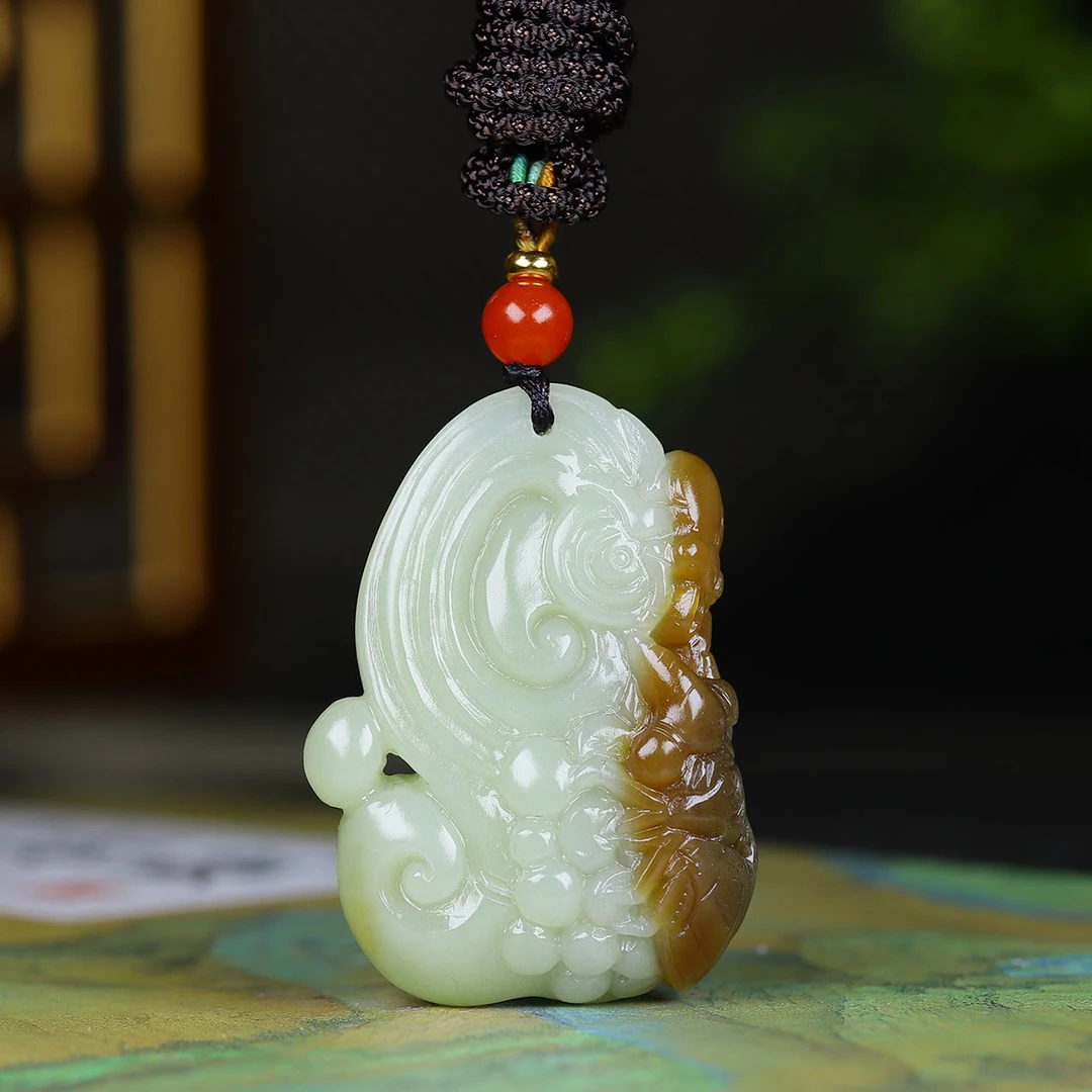 1206156和田玉事事如意挂件