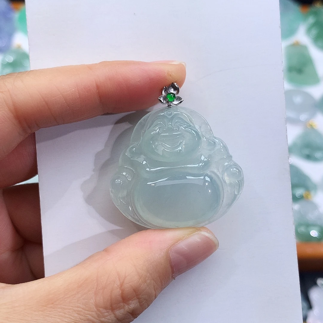 翡翠18K金镶嵌颈饰翡翠吊坠