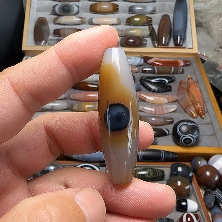 玛瑙/玉髓未镶嵌吊坠(不含链)
