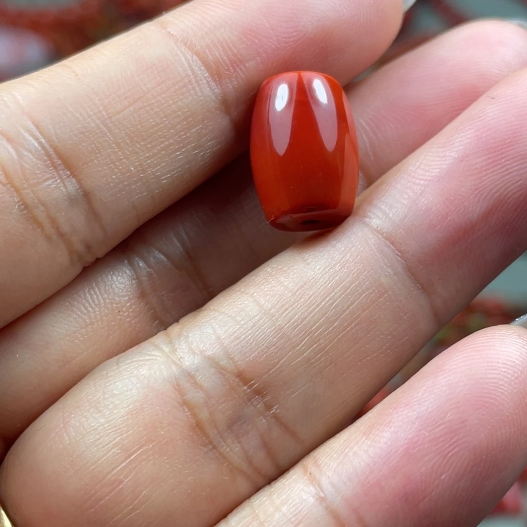 云***.颈饰未镶嵌南红玛瑙