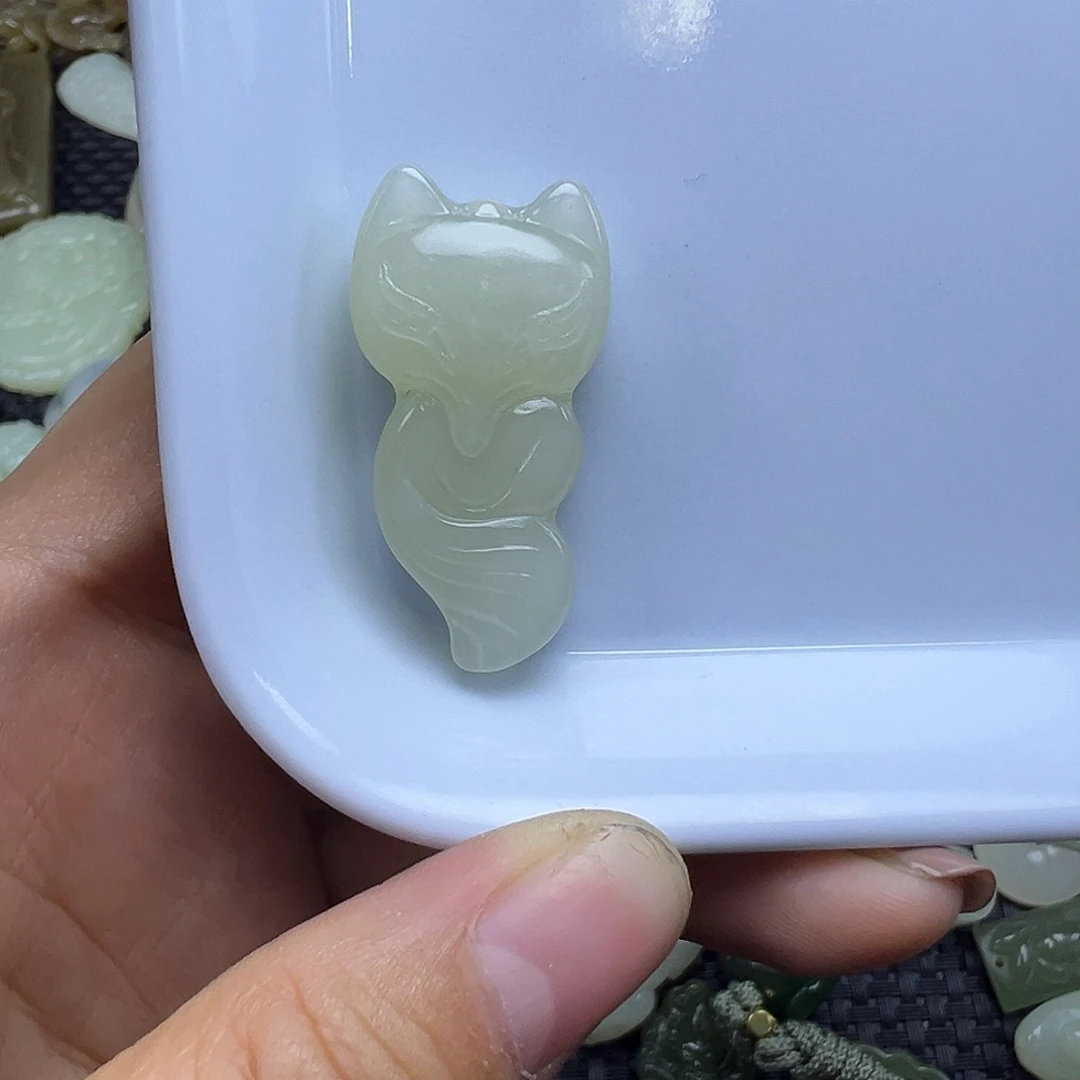 和田玉未镶嵌吊坠(不含链)卡35