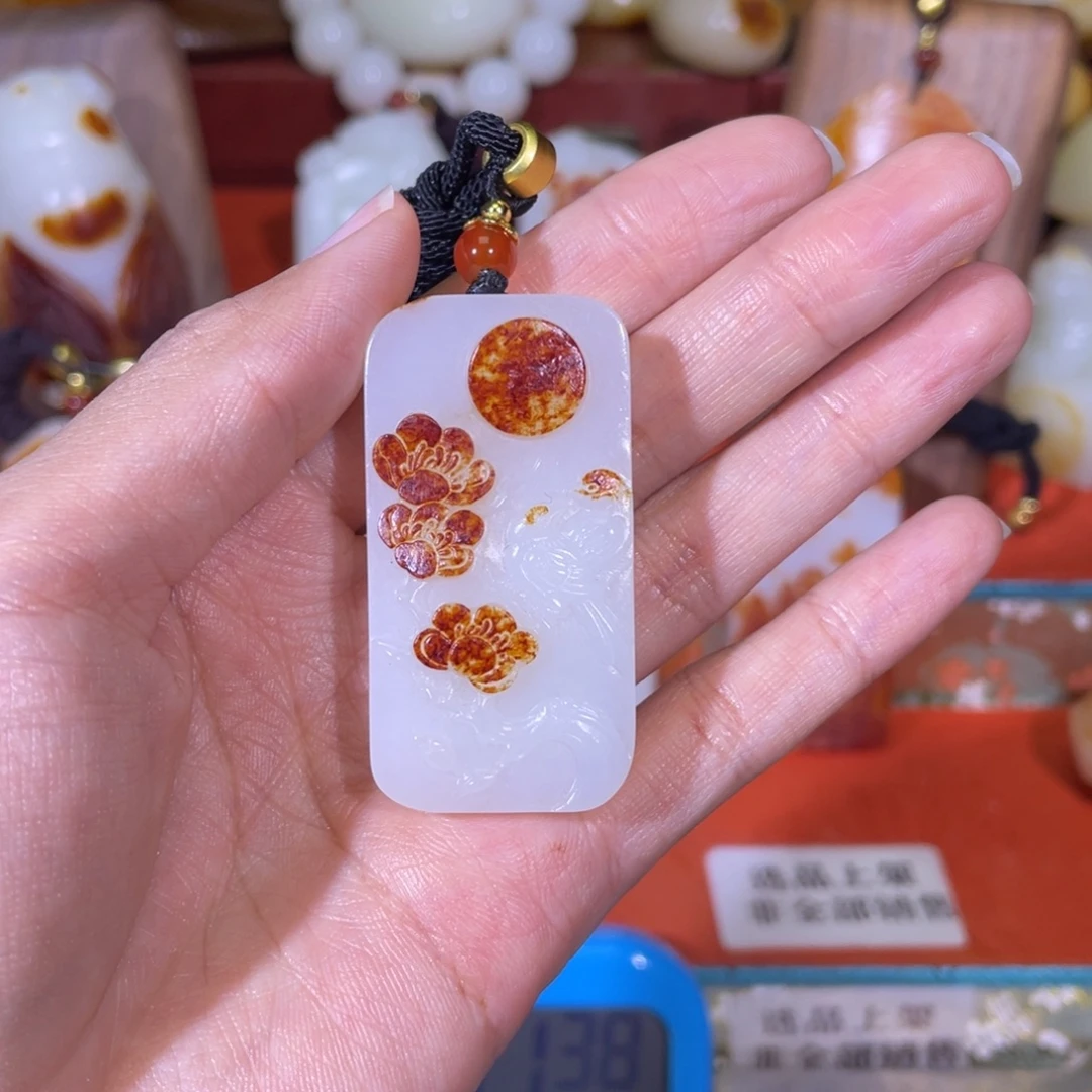 随***。和田玉未镶嵌挂件