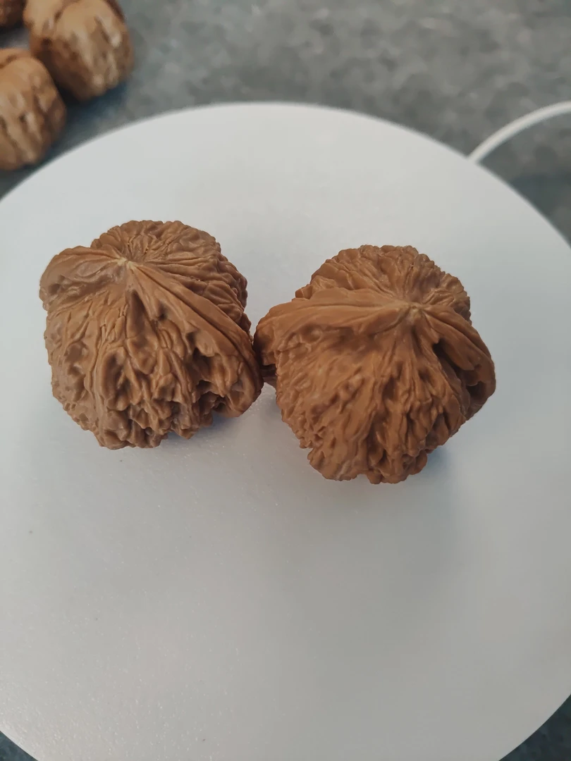 白狮子核桃文玩全品无修精对