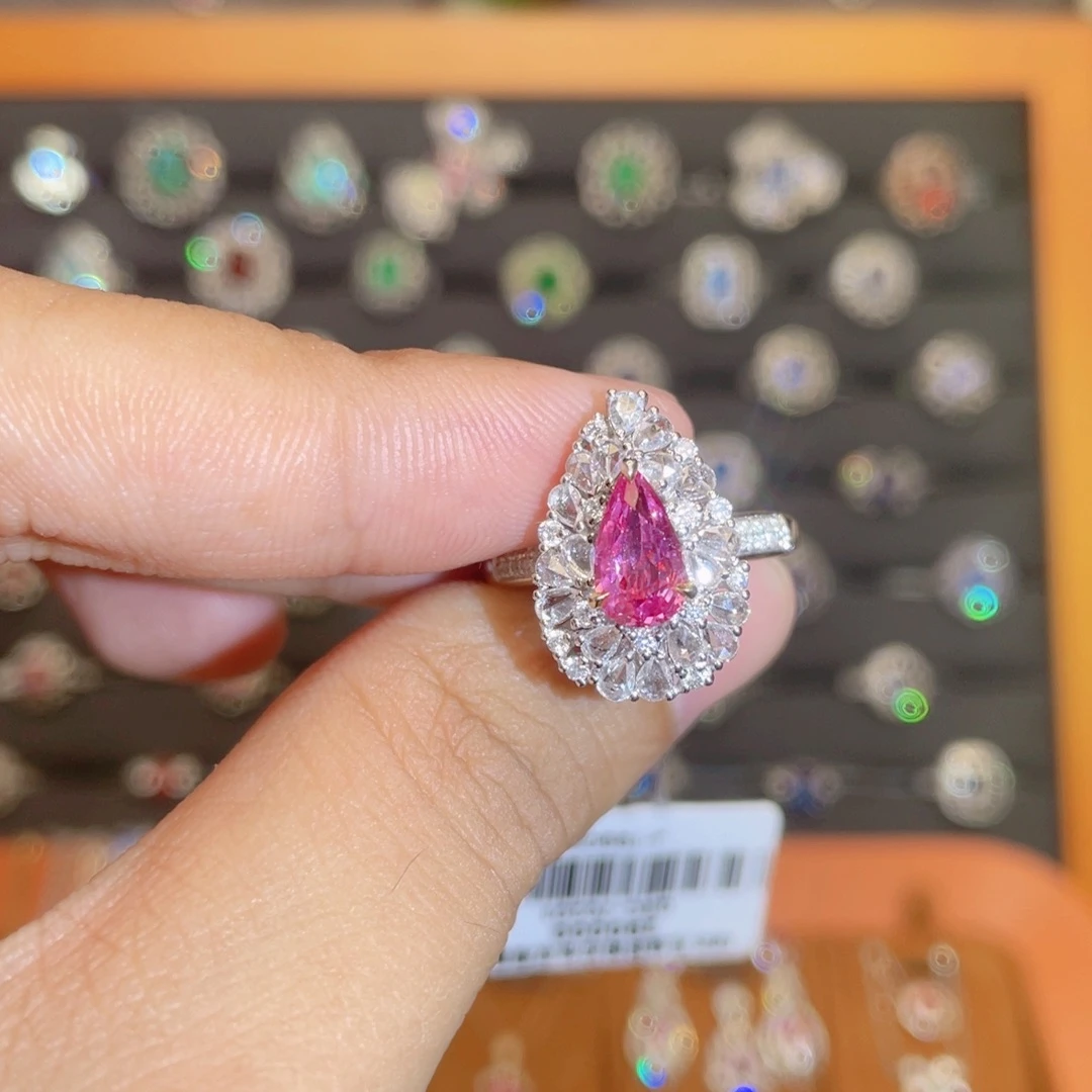 戒指蓝宝石18K金镶嵌1.11ct 无烧帕帕