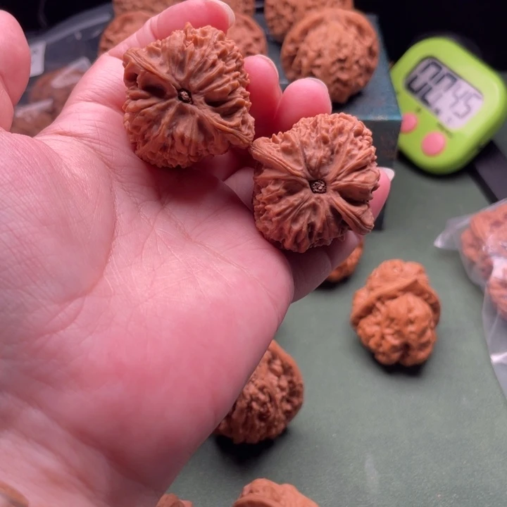 福***贵文玩核桃把件南疆