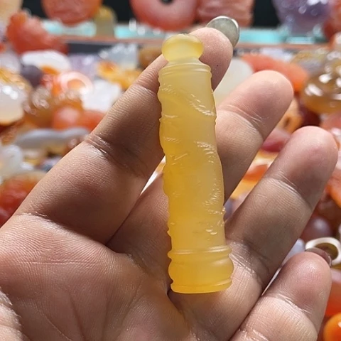 未镶嵌颈饰玛瑙/玉髓鱼**水