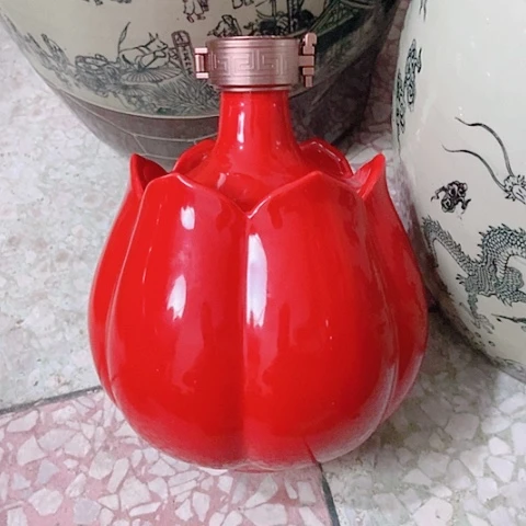 2斤中国红莲子酒瓶陶瓷