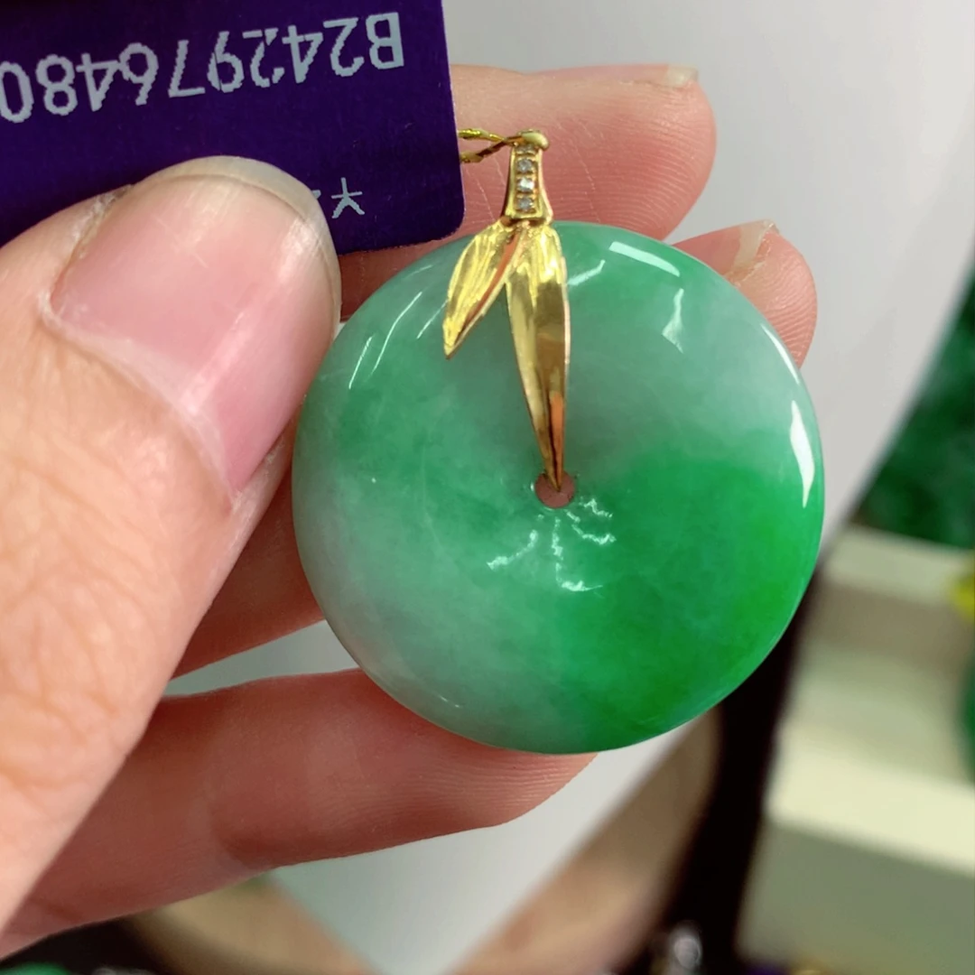 翡翠18K金镶嵌吊坠(不含链)