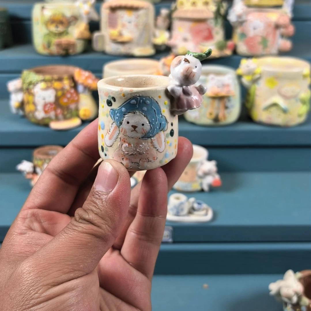 瑕疵 单耳朵小兔 手绘多肉花盆