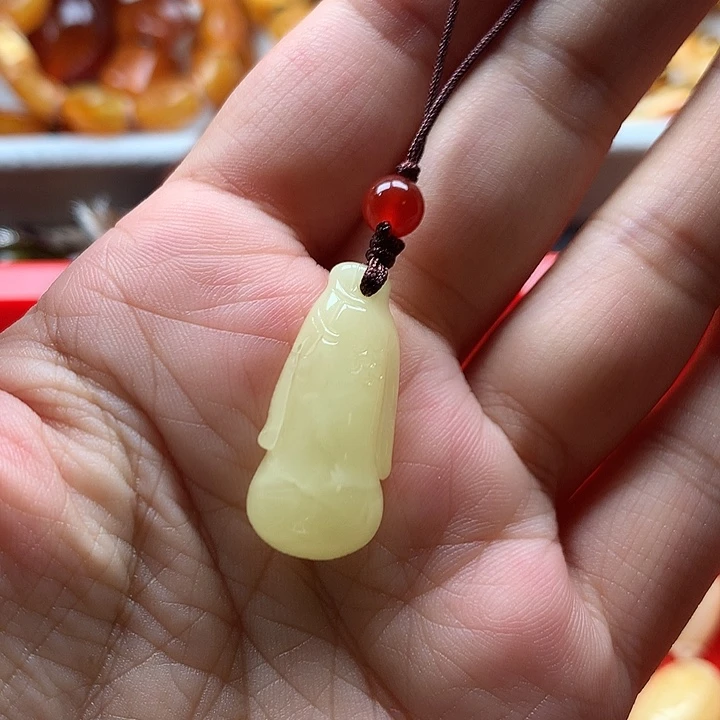 未镶嵌琥珀裸石手机挂件