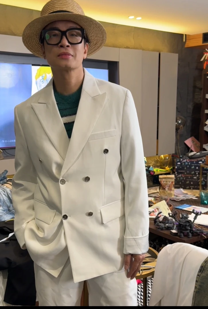 30538-休闲长袖双排扣纽扣西装外套（波哥穿S）