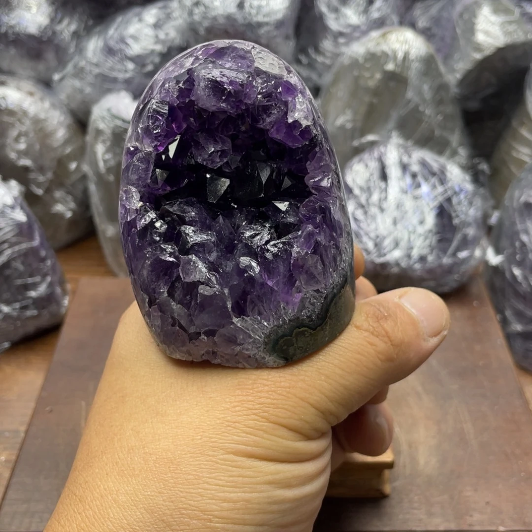 未镶嵌水晶大型摆件（非配饰）