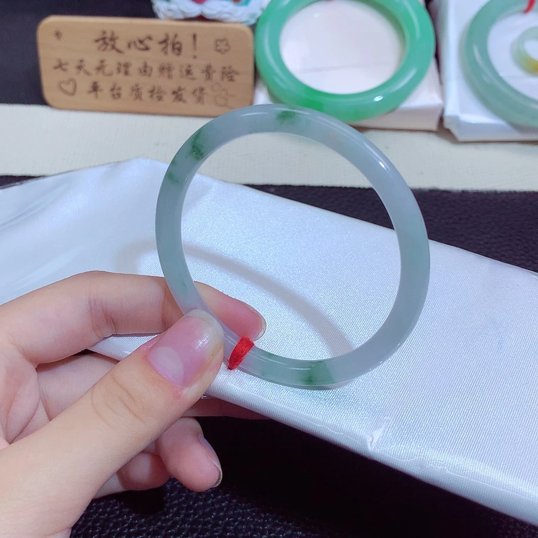 翡翠未镶嵌手镯1277