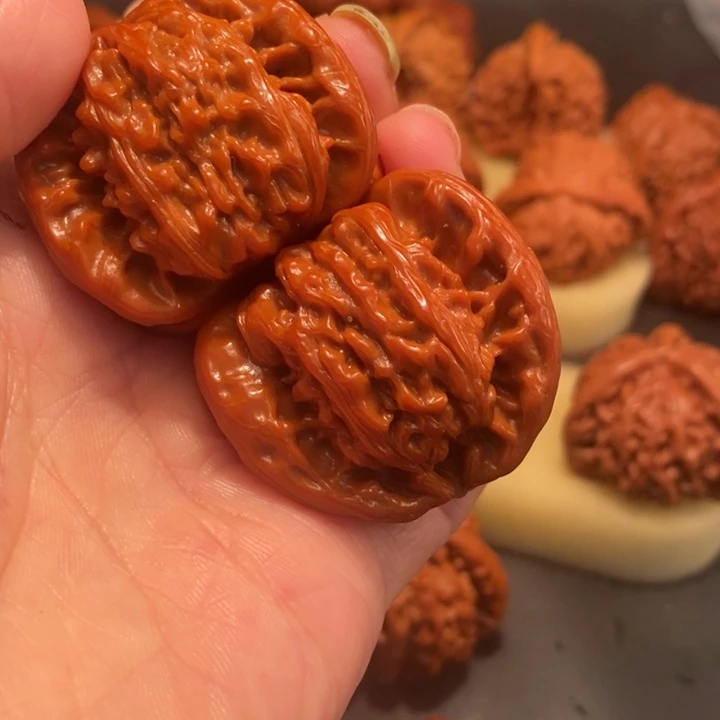 洪***峰吊坠猴头核桃工艺核桃