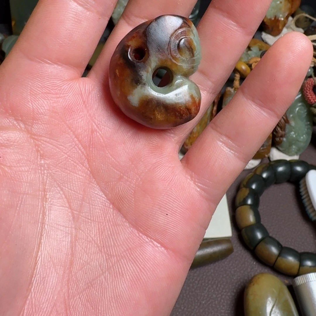 岫岩河磨玉（透闪石质玉）未镶嵌挂件