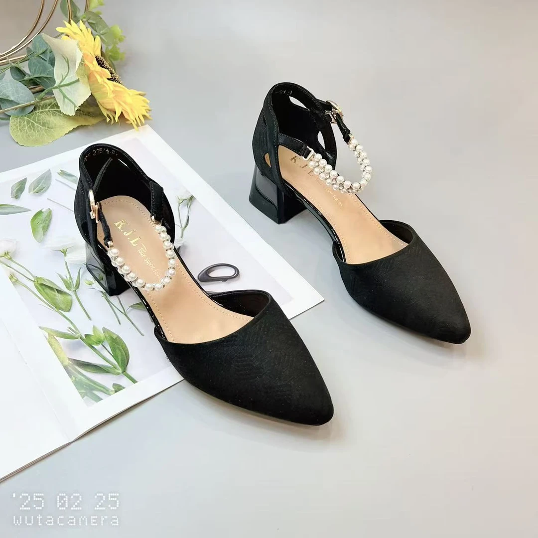 63905 新款上新显瘦气质百搭粗跟时尚包头中空鞋