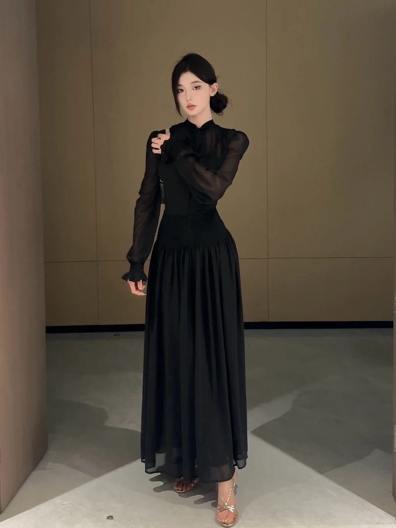 现货【春日部】黑色泡泡袖束腰休闲风连衣裙0881