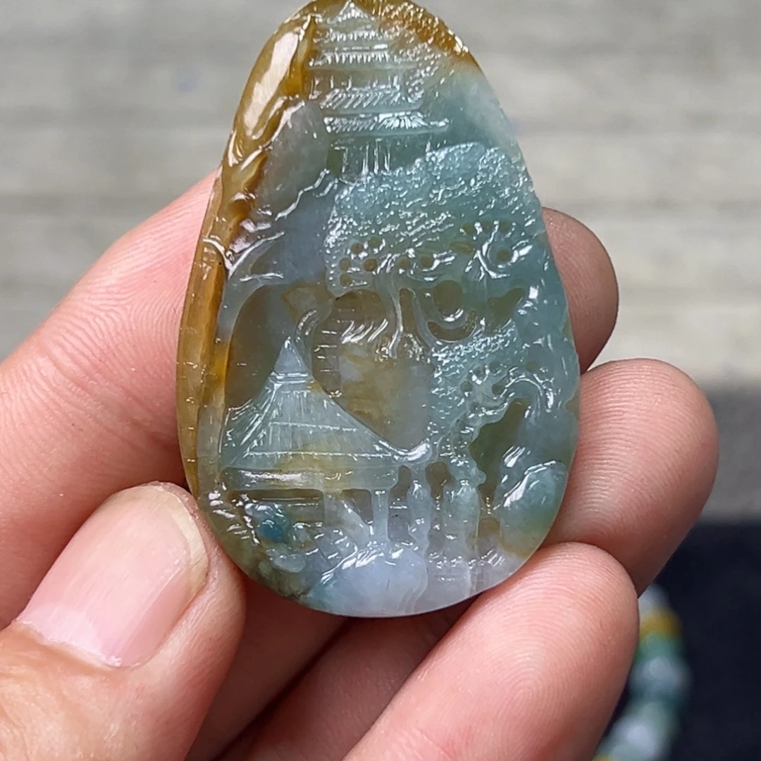 定制翡翠未镶嵌山水牌