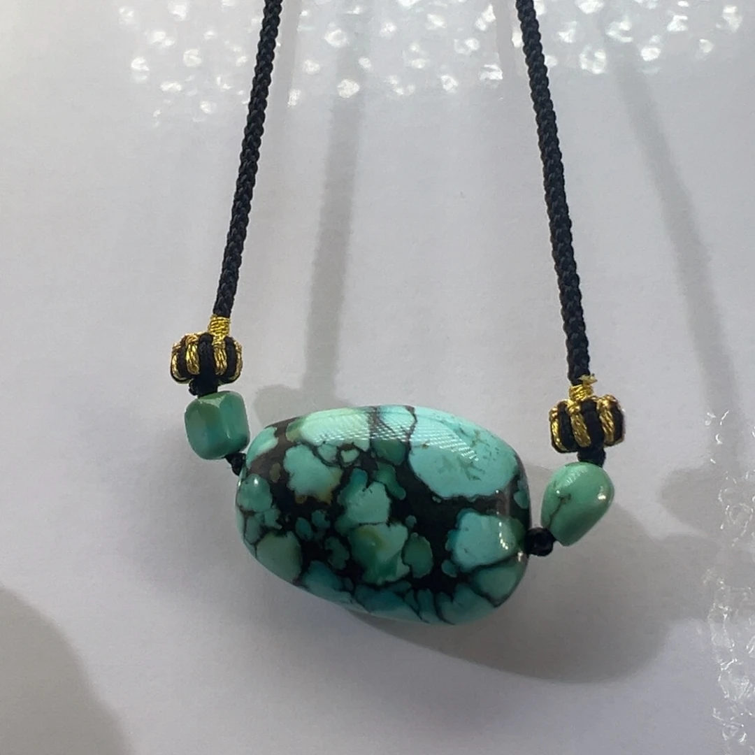 绿松石未镶嵌挂件