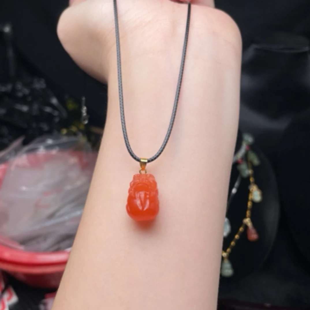 天然南红玛瑙貔貅吊坠挂坠