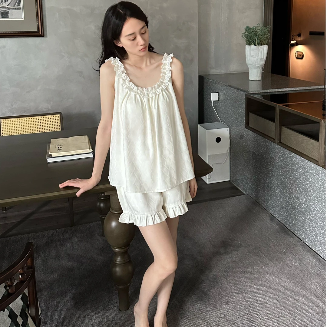 100%天丝/艺术提花水波纹 初恋白桔梗木耳边夏季吊带套装睡衣白色