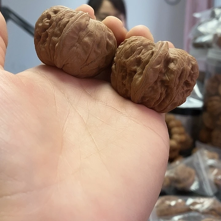 文玩核桃把件42平谷元宝尖黄