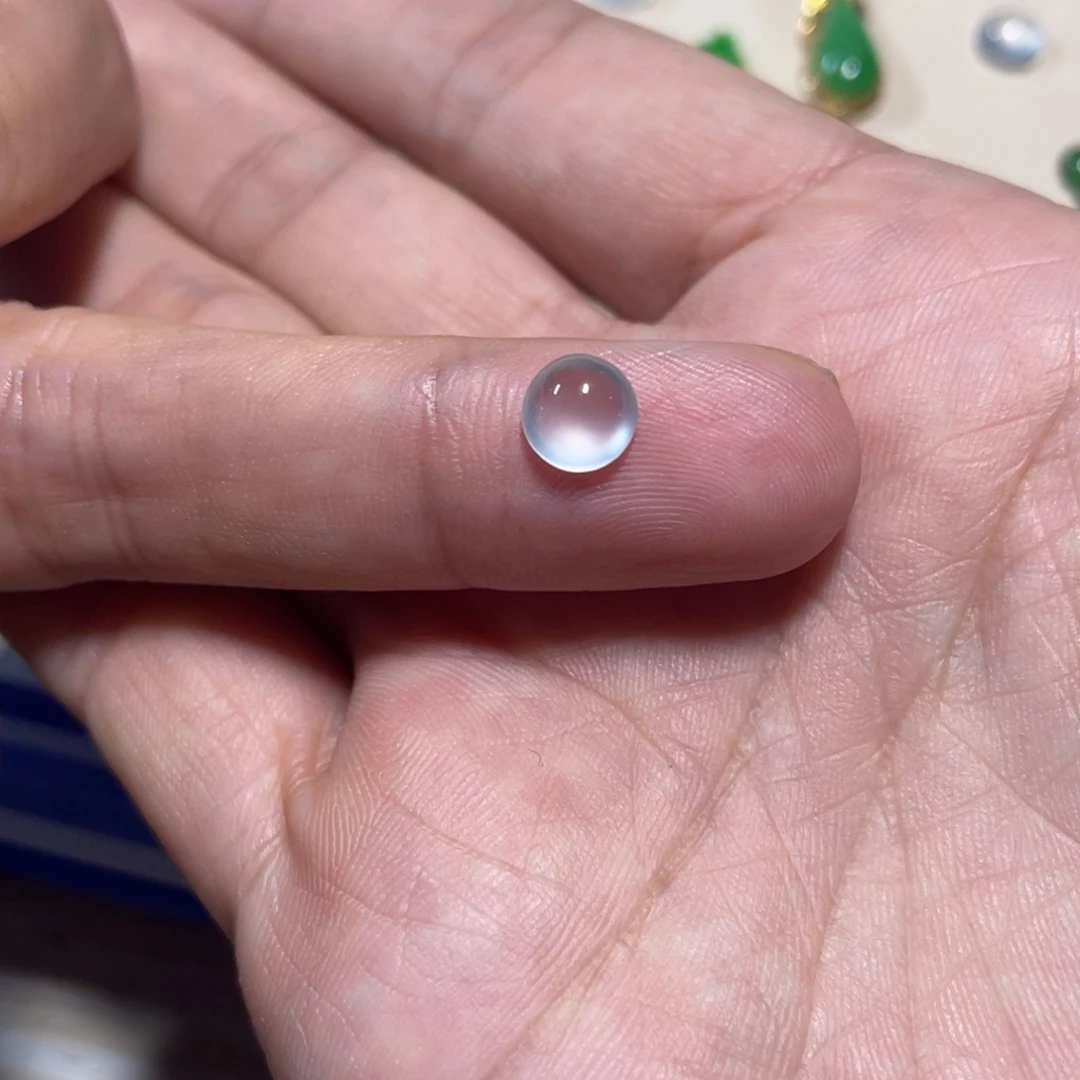 翡翠未镶嵌颈饰蛋面