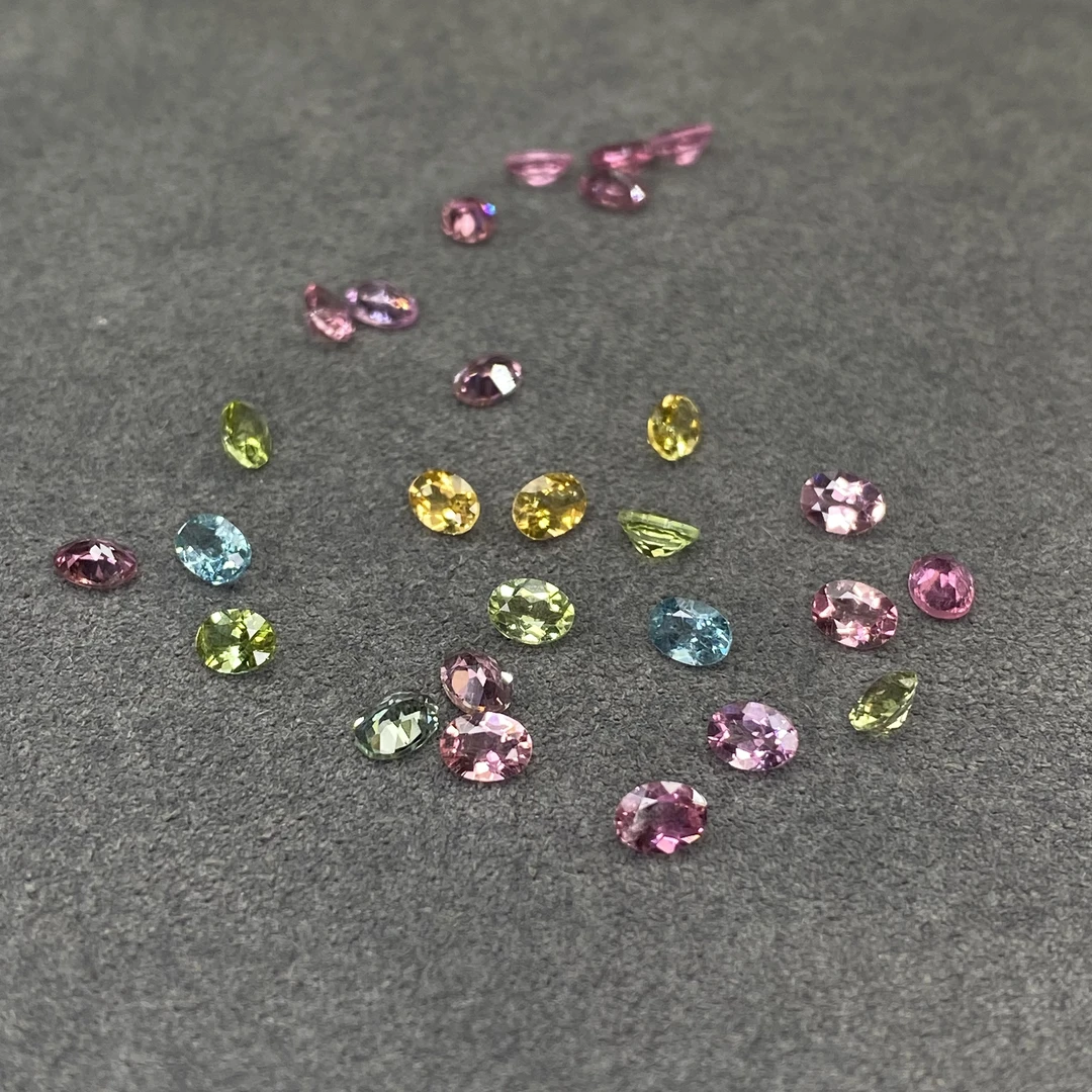 彩色碧玺裸石3*4mm 多样性发其一