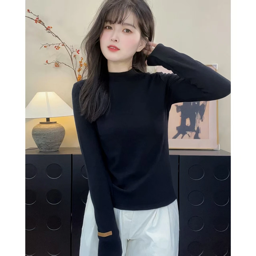 《加绒》休闲简约风小设计长袖T恤女修身显瘦柔软舒适圆领上衣