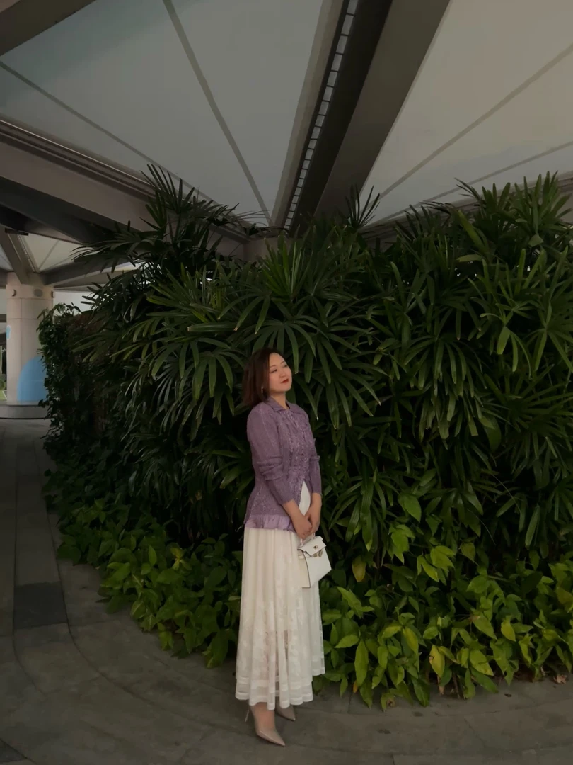 宅宅+纯色百搭夏季长袖修身Po领上衣褶皱显瘦气质常规荷叶边法式