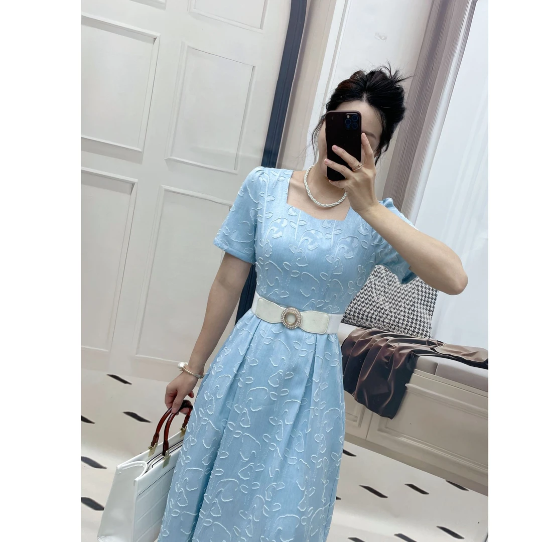 【凯莉】轻奢复古提花连衣裙女夏季2025新款小清新收腰显瘦a字裙