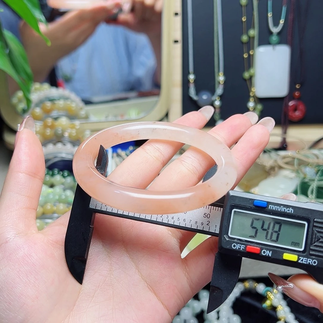 石英岩玉手镯未镶嵌