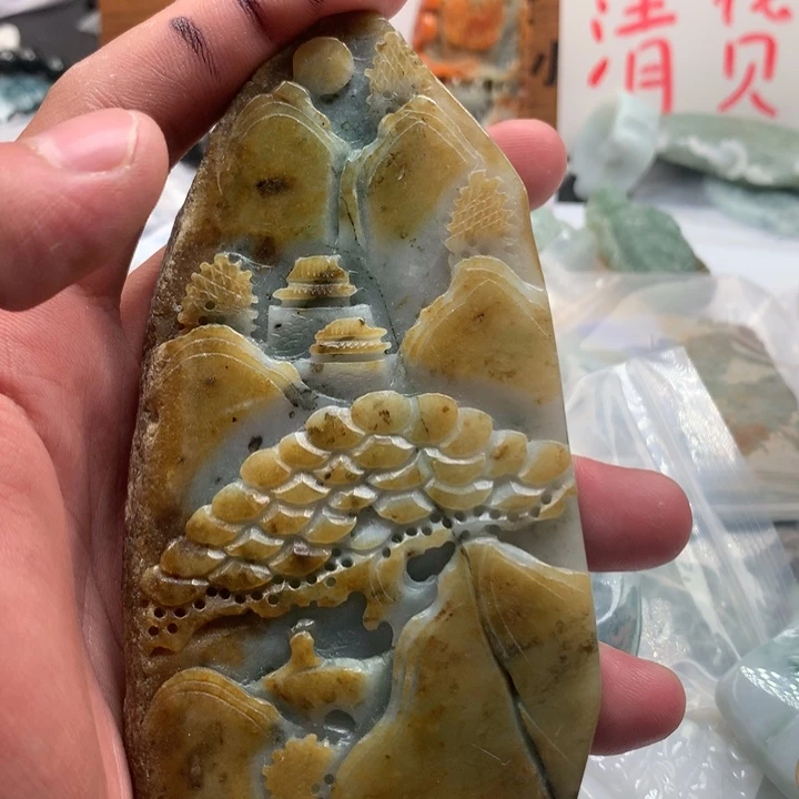 翡翠未镶嵌颈饰保真天然a货翡翠