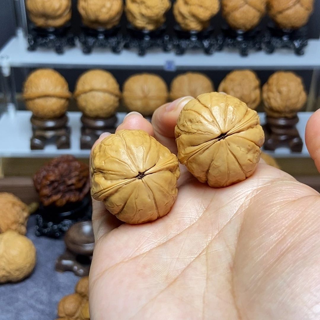 桃核把件18…………31mm