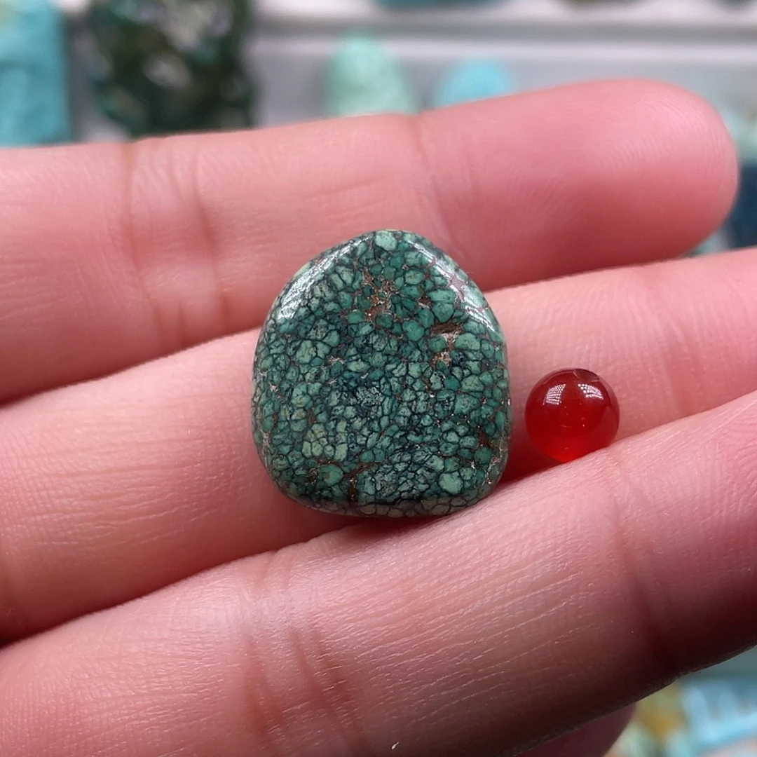 一***？绿松石未镶嵌颈饰