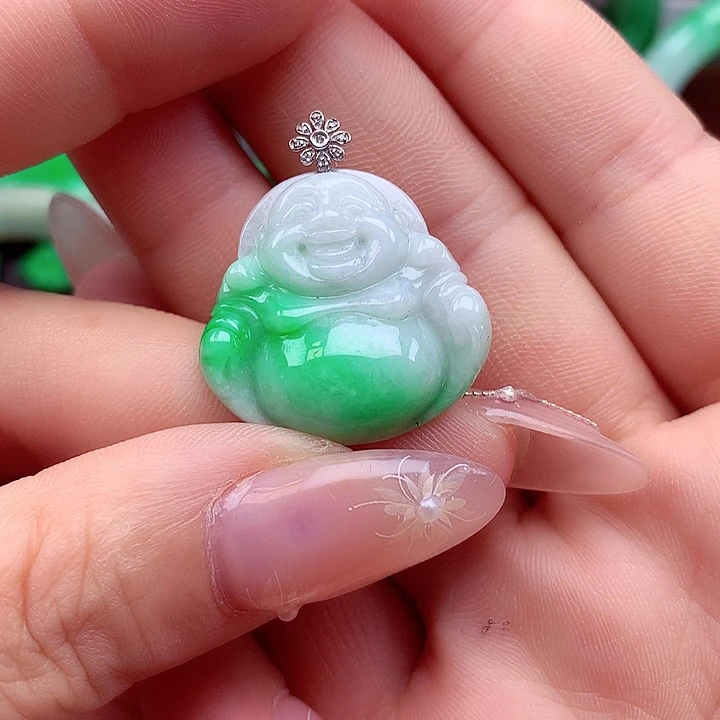 翡翠18K金镶嵌颈饰翡翠