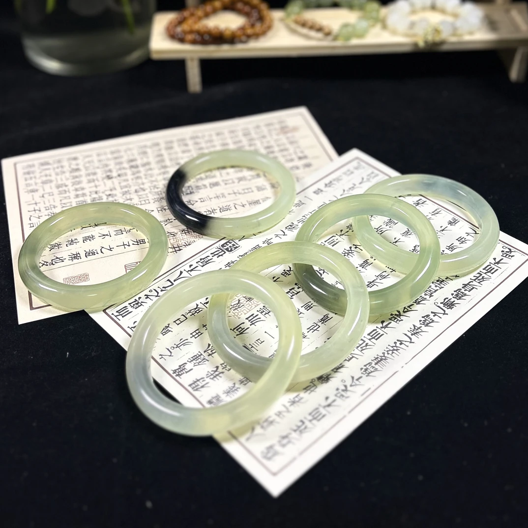 天然岫玉冰料圆条蜂蜜水墨（下一单要拍两单，多样性发货）