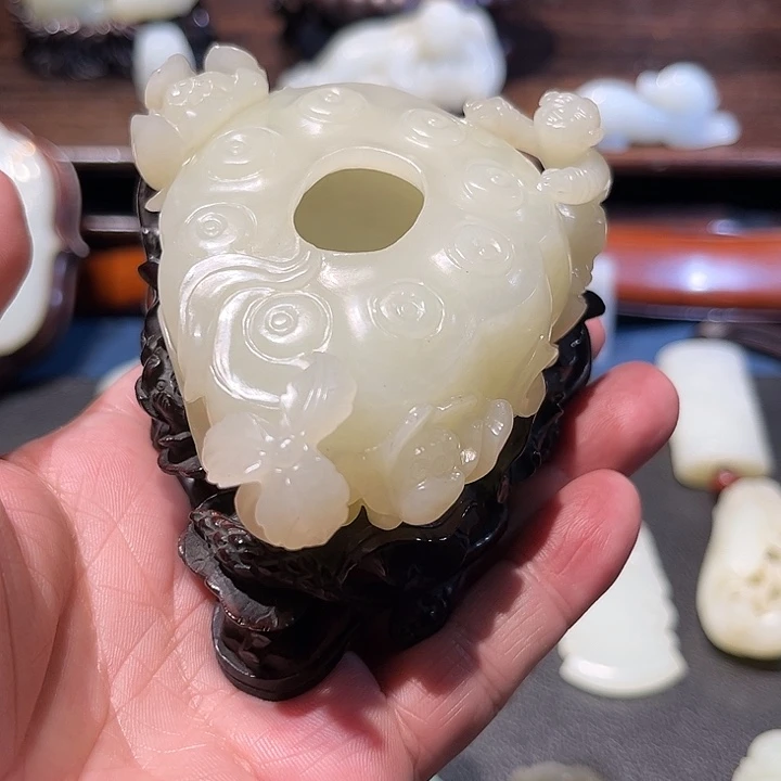 平***福和田玉未镶嵌挂件