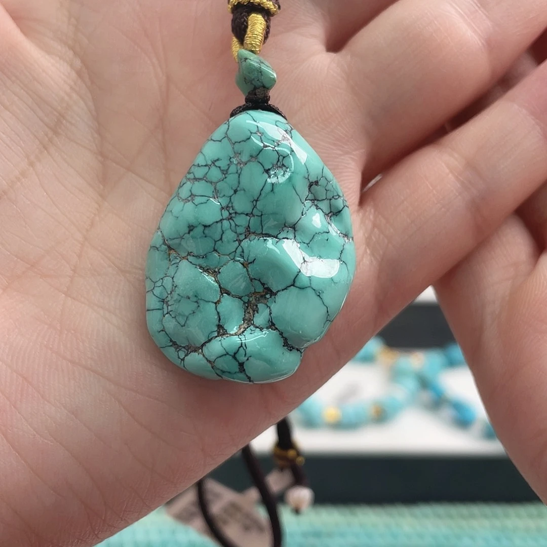 未镶嵌绿松石珠宝奇石